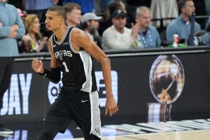 帕金斯:NBA还不属于文班 他还需拿到MVP和多个冠军证明自己配图